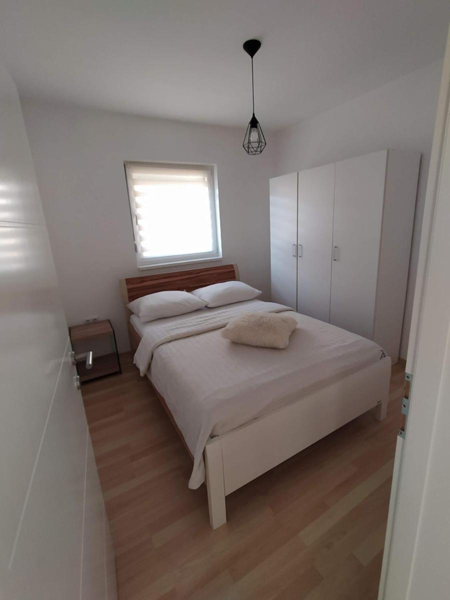 Oasis of Peace Modern House - Hizvo