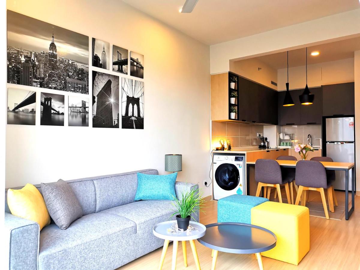 ELECTUS HOME at WINDMILL UPON HILLS GENTING - FREE WiFi & TV Box & Parking - Housity