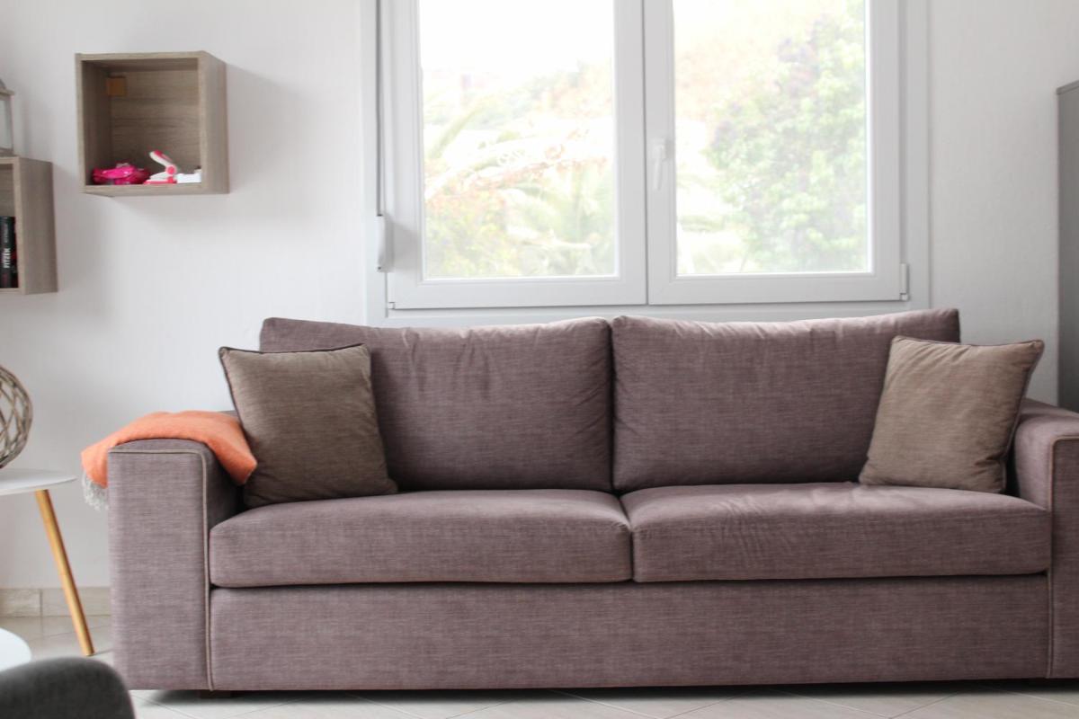 Pares Comfort Apartment - Housity