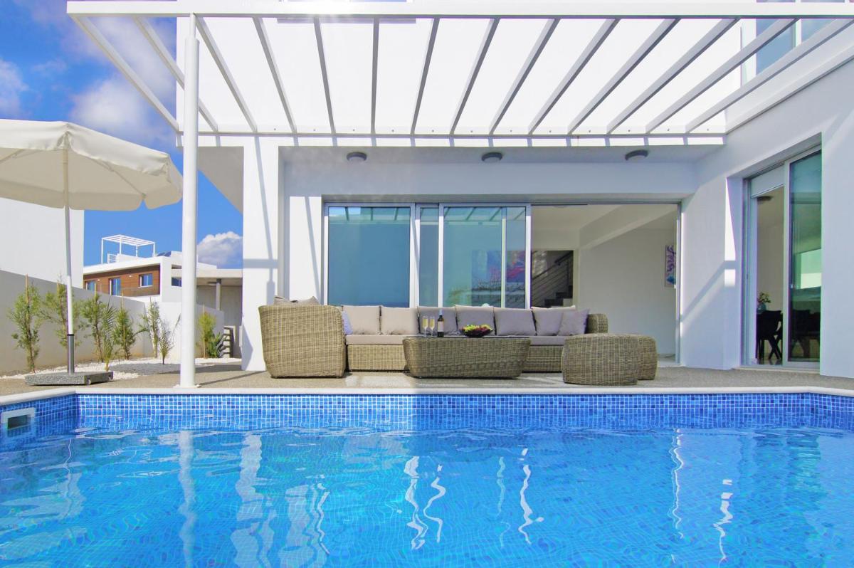 Villa Paradisia - Housity