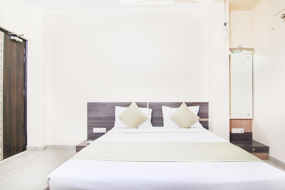 Hotel Sundaram - Housity