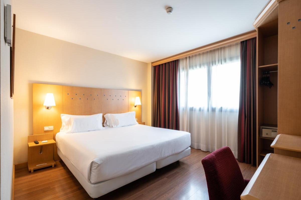 Cama o camas de una habitación en Catalonia La Maquinista