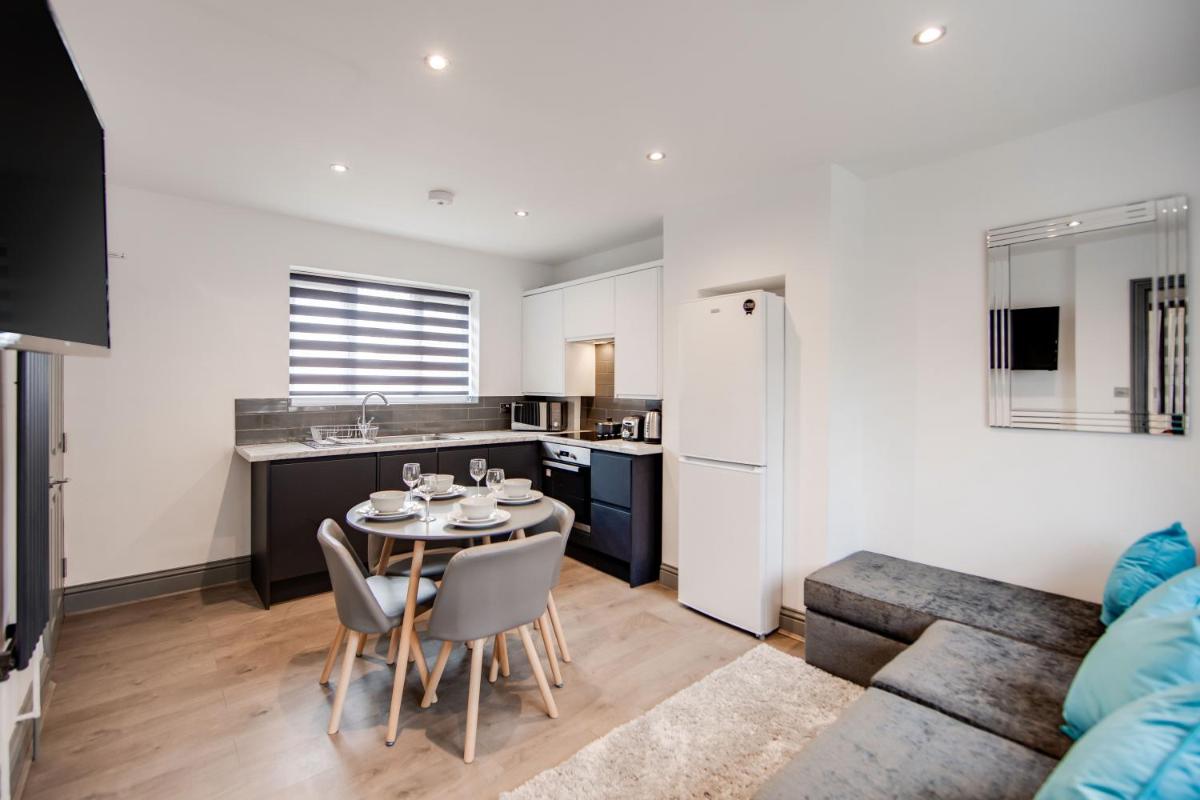 Central location ideal for contractors, families and business travellers - Housity