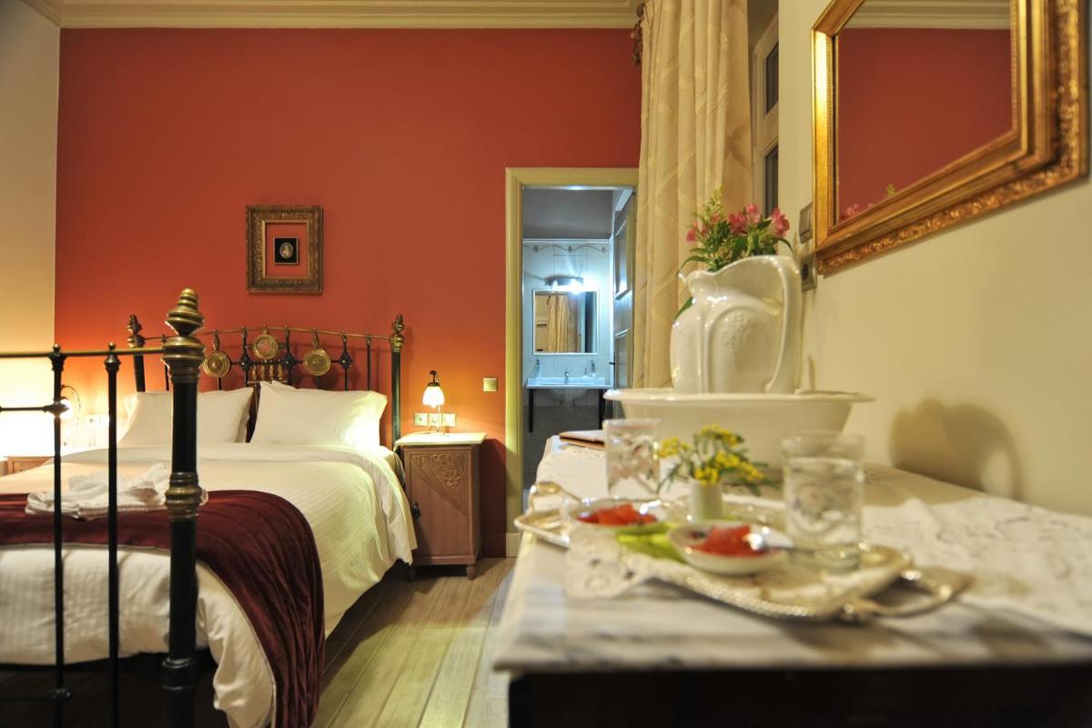 Ganimede Hotel, Galaxidi - Housity