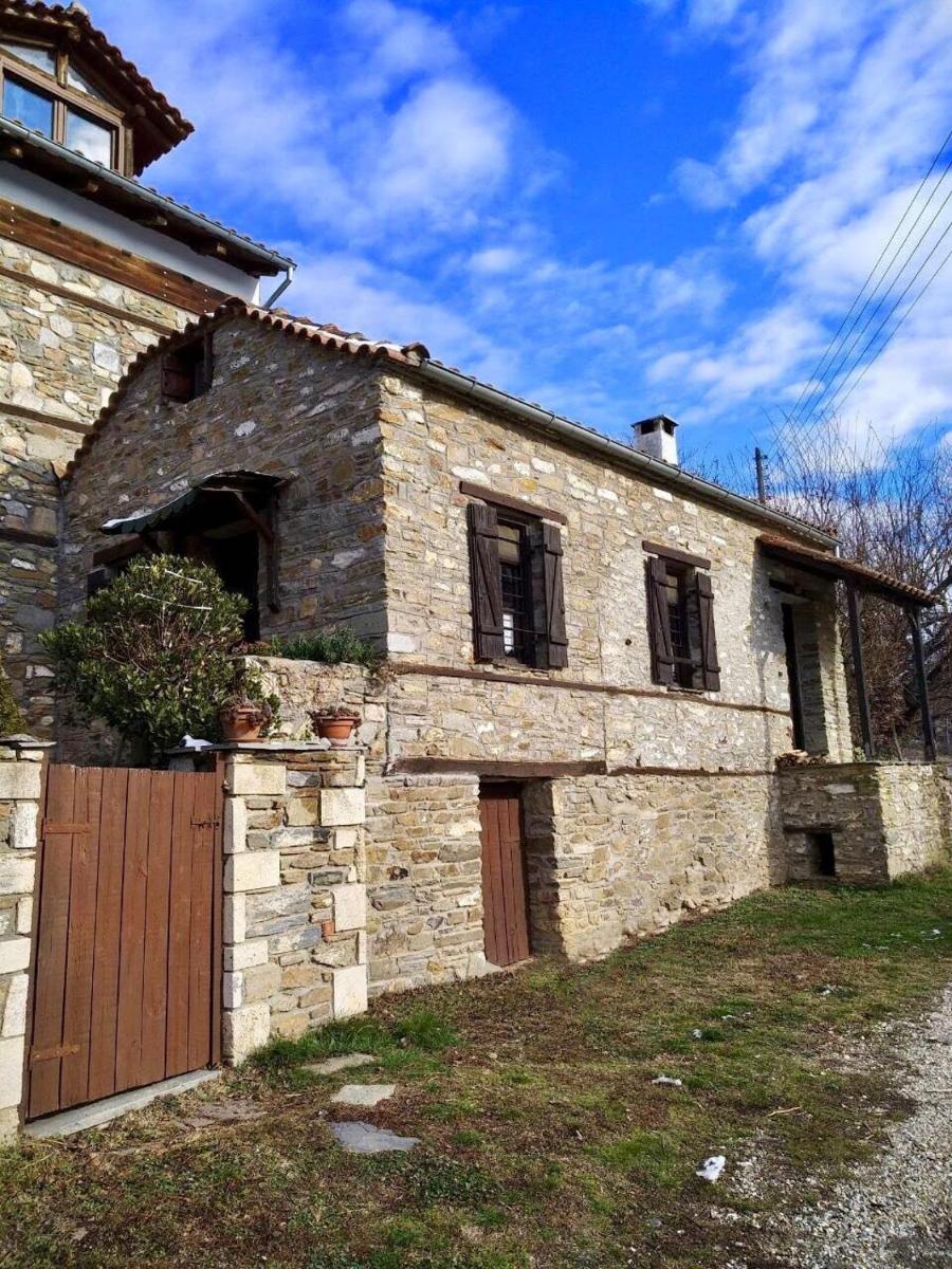 Traditional Greek Cottage - Housity