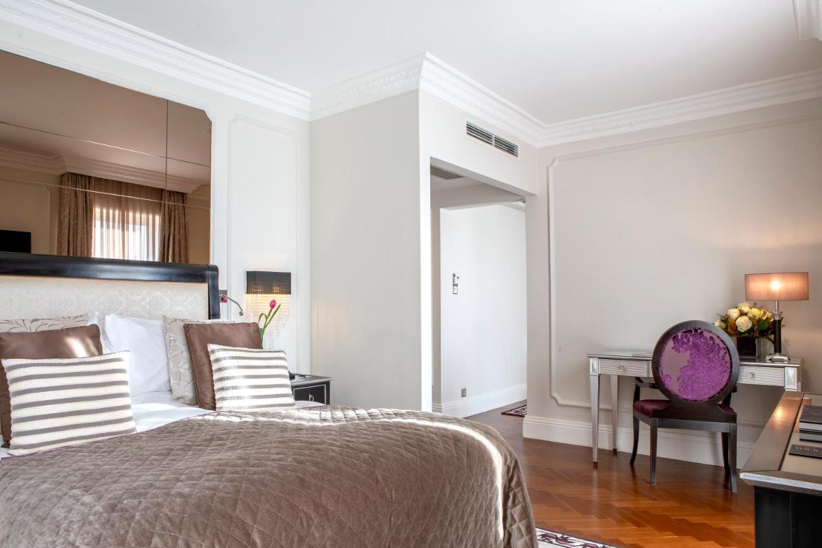 Uma cama ou camas num quarto em InterContinental Porto - Palacio das Cardosas by IHG