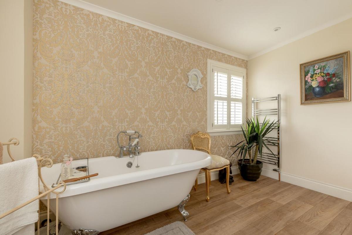 Persie Croft Bed & Breakfast - Housity