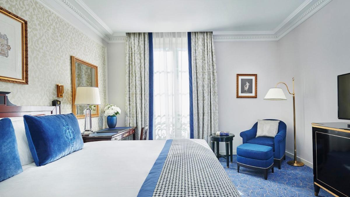 Télévision ou salle de divertissement dans l'établissement InterContinental Paris Le Grand by IHG