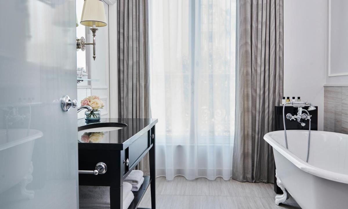 Salle de bains dans l'établissement InterContinental Paris Le Grand by IHG