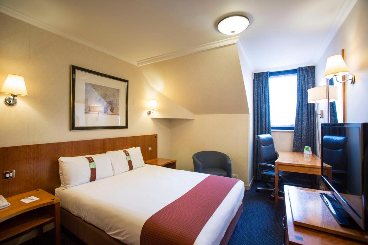 Holiday Inn Luton South - M1, Junction 9, an IHG Hotel - Housity