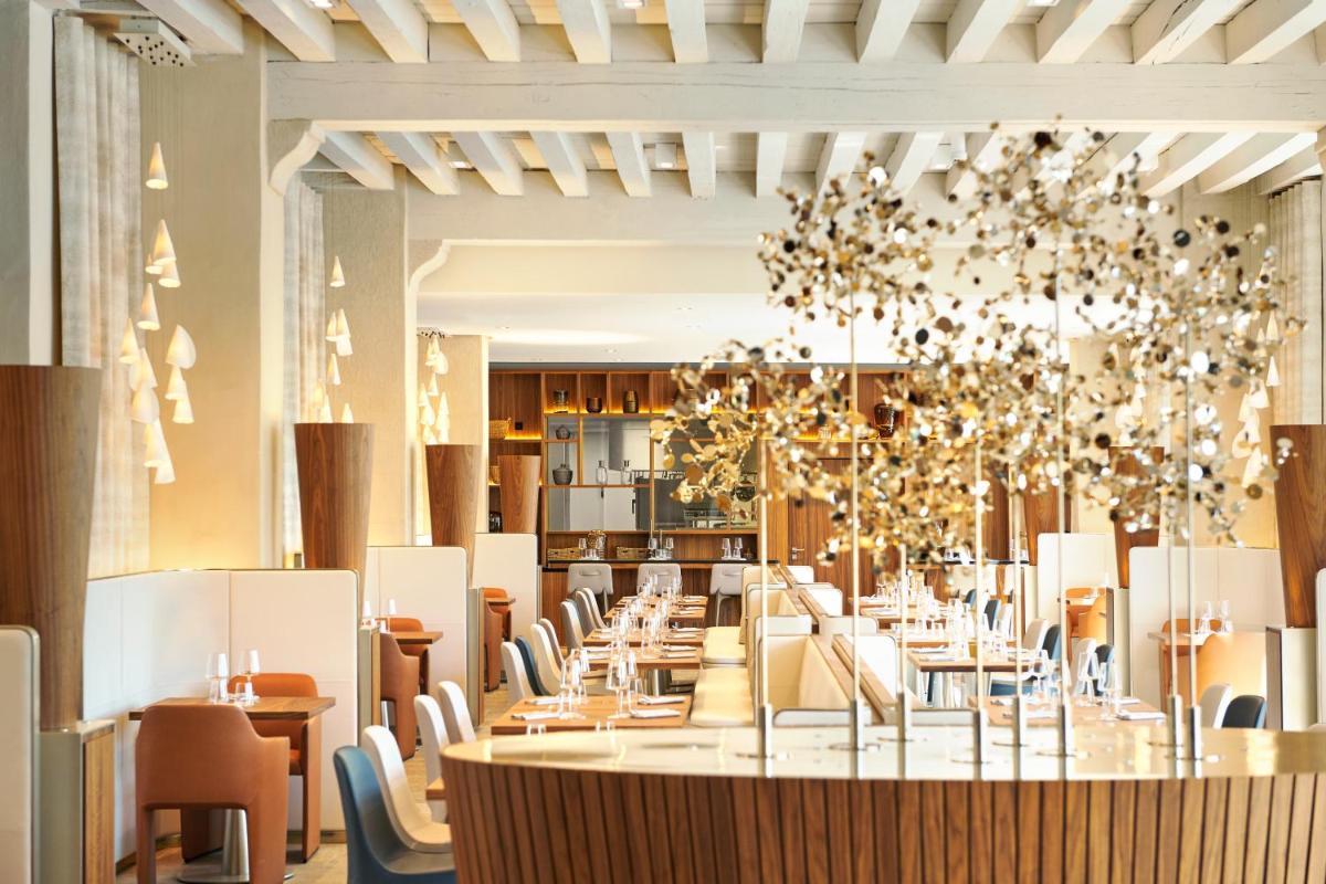 Restaurant ou autre lieu de restauration dans l'établissement InterContinental Lyon - Hotel Dieu by IHG