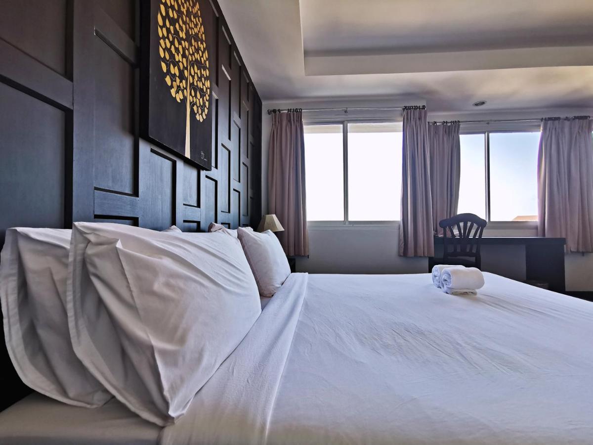 Nana Buri Hotel - Housity