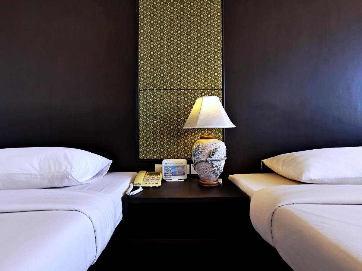 Nana Buri Hotel - Housity