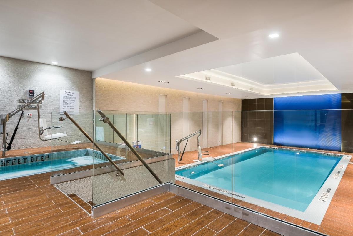 Holiday Inn Brooklyn Downtown, an IHG Hotel - Housity