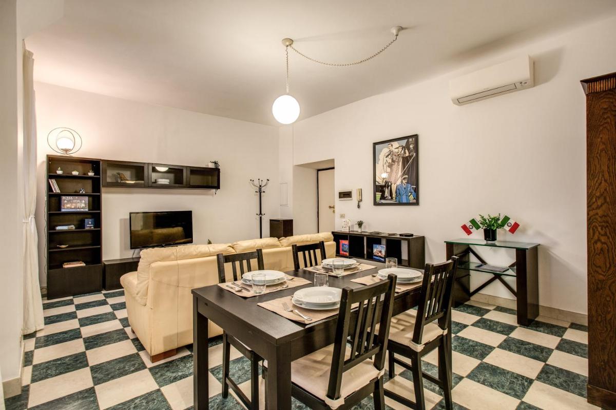 Popolo accommodation - Lovely Central apartment - Housity