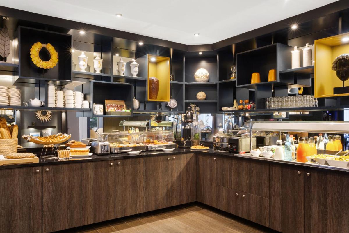Nourriture dans l'hôtel ou à proximité