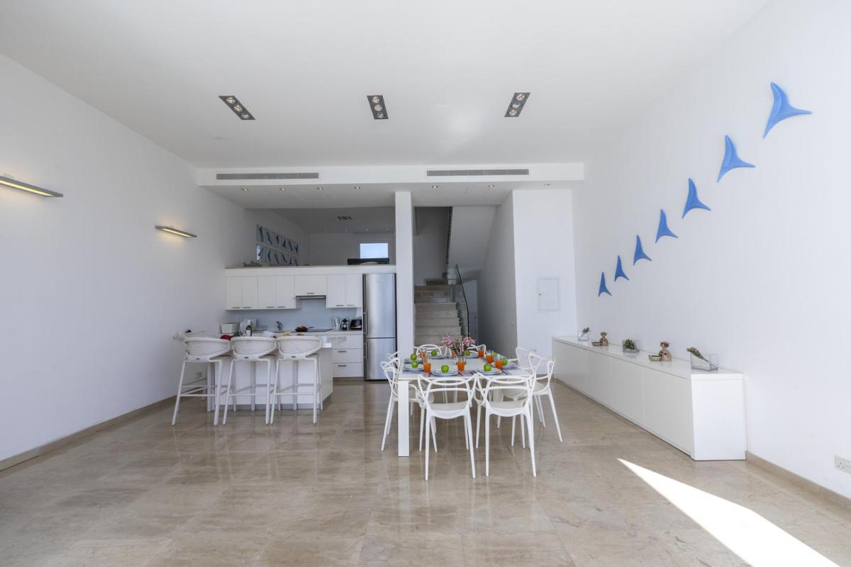 Protaras Villa Kalena Seafront - Housity