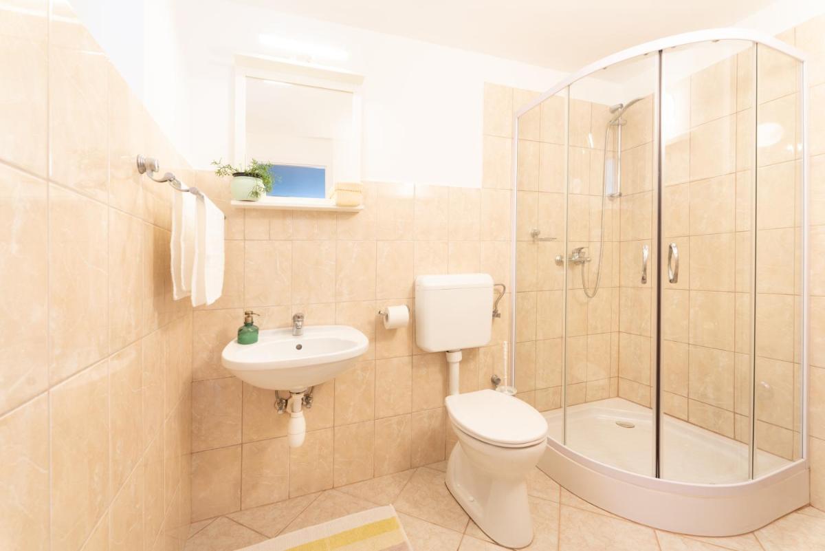 Menta Porta - Housity