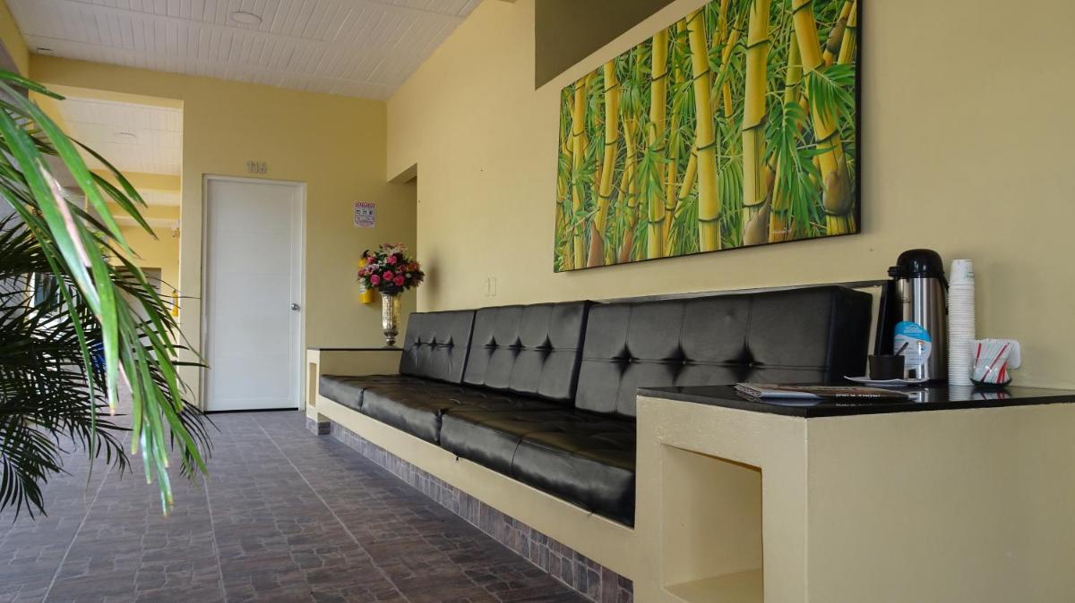 La Villa Descanso Hotel - Housity