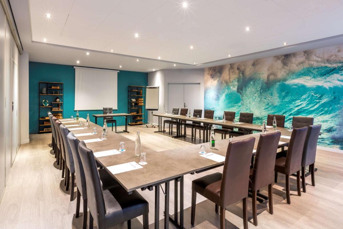 Espace de conférence ou salle de réunion dans l'établissement Best Western Plus Hotel Admiral