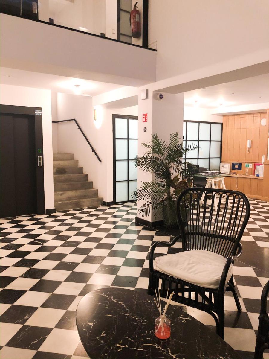 Suitetrails - Suites Hom Sevilla