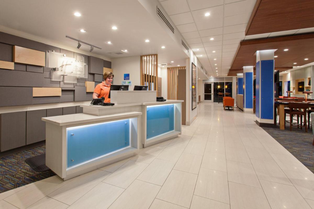 Holiday Inn Express & Suites - Brigham City - North Utah, an IHG Hotel - Housity