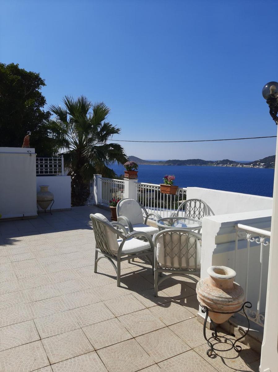 Eftychias residence - Housity