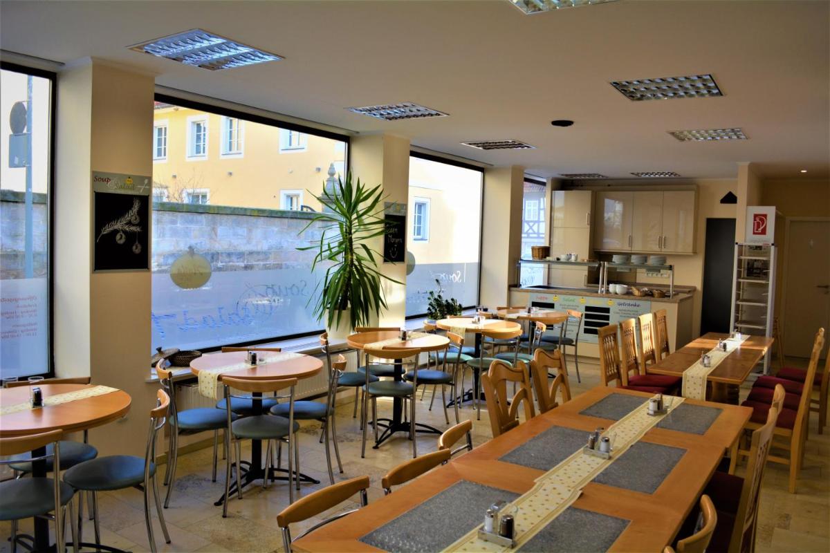 Economy Hotel Kronach - Housity