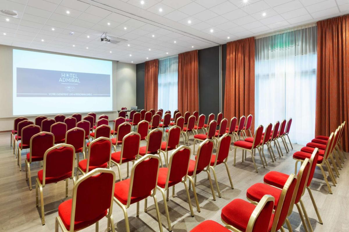 Espace de conférence ou salle de réunion dans l'établissement Best Western Plus Hotel Admiral