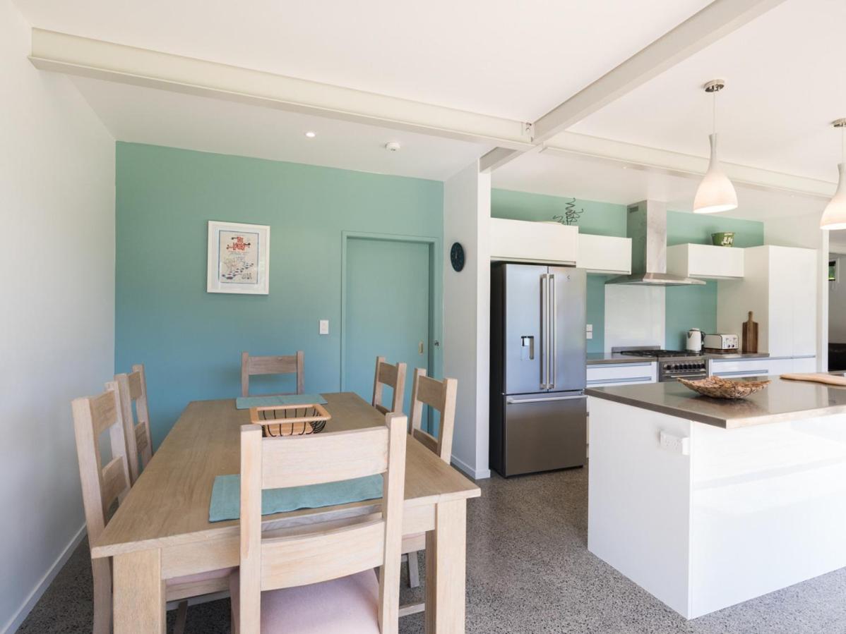 Paihia Centre Peace - Central Paihia Holiday Home - Housity