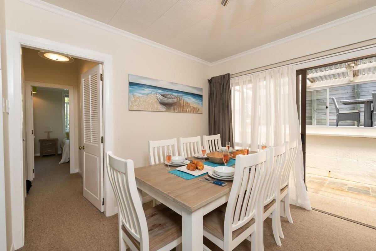 Suitetrails - Kororareka Villa - Russell Holiday Home