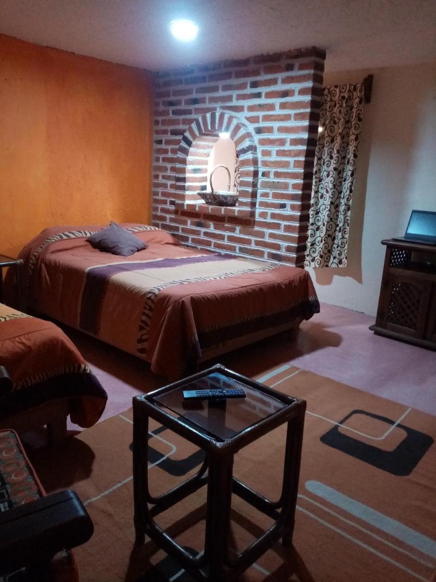Quetzalli - Housity