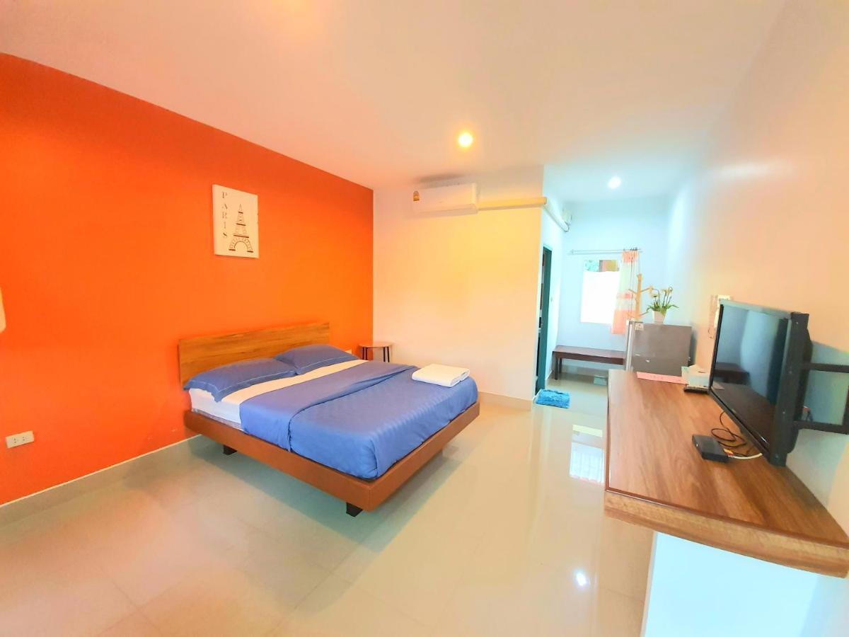 The Moonlight Resort - Housity