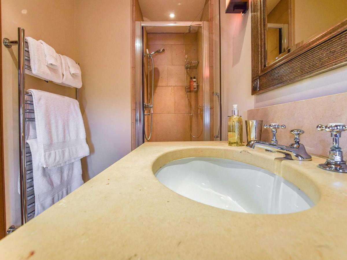 Coach House, Saintbury - Housity