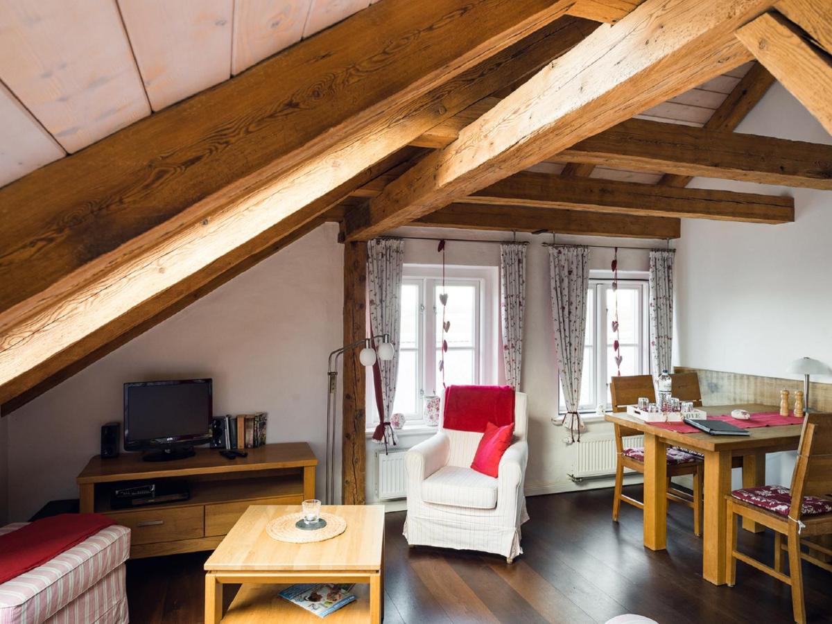Gut Royum - Housity