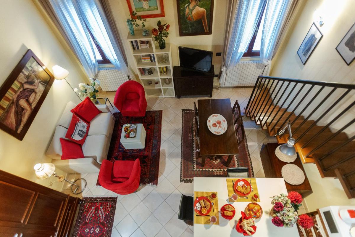 Ariostea University Duplex Apartment - Housity