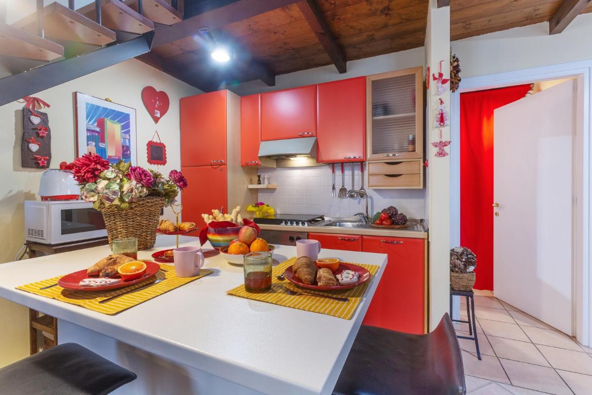 Ariostea University Duplex Apartment - Housity