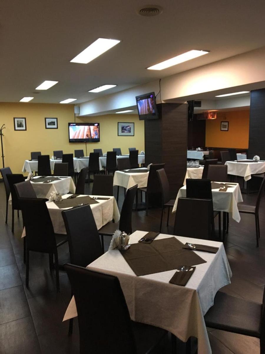 Okhotnik Hotel - Housity