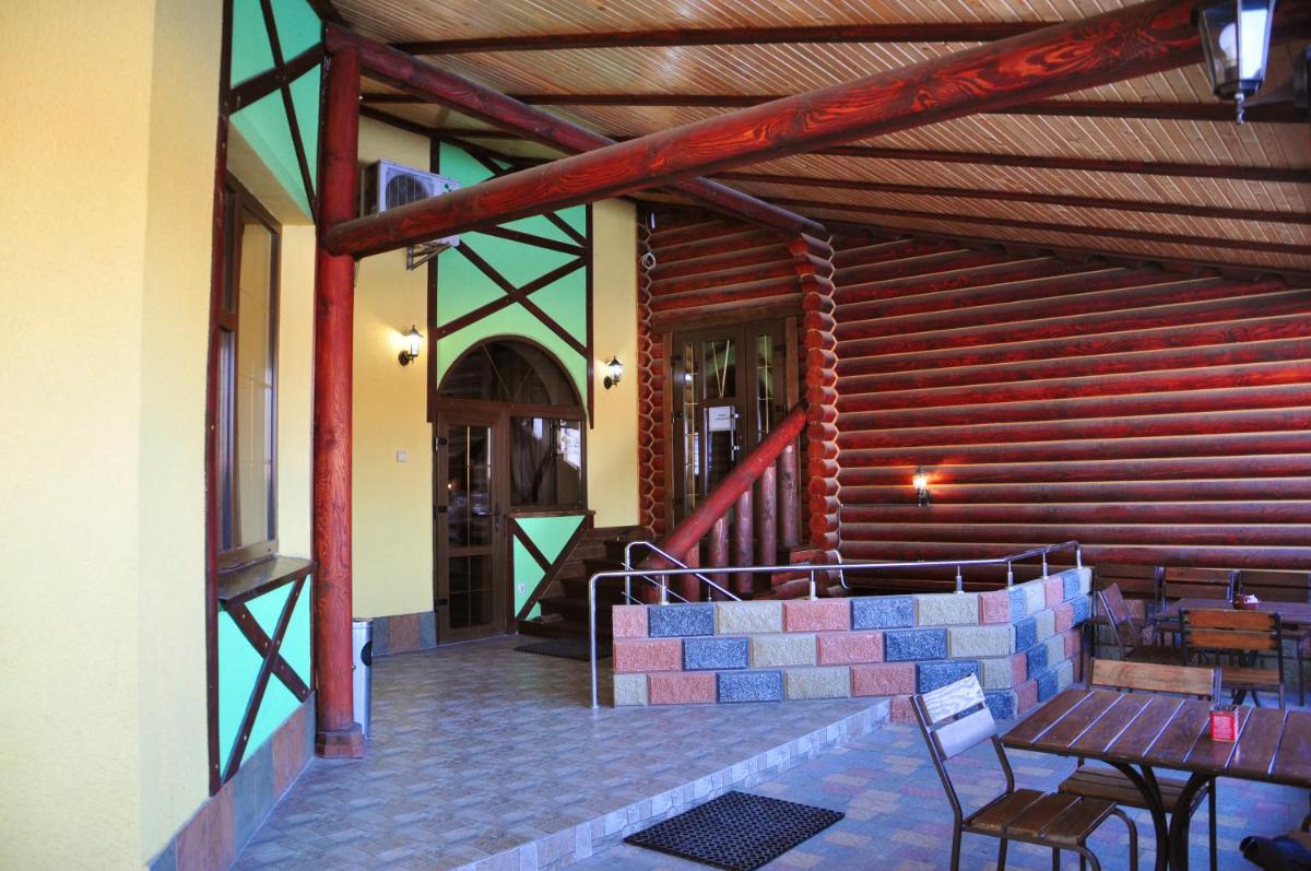 Dzherelo brodi - Housity