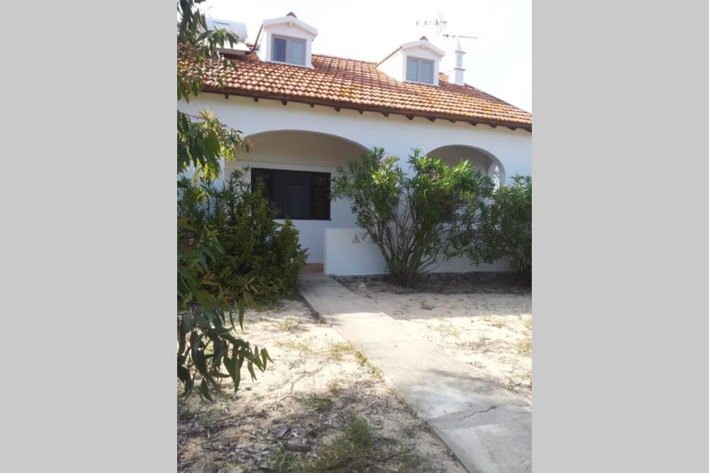 Beach House - Tavira Island - Housity