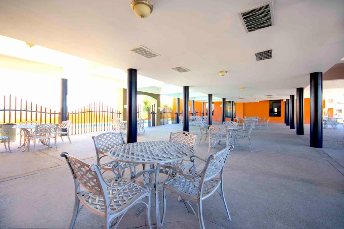 Hotel Consulado Inn - Housity