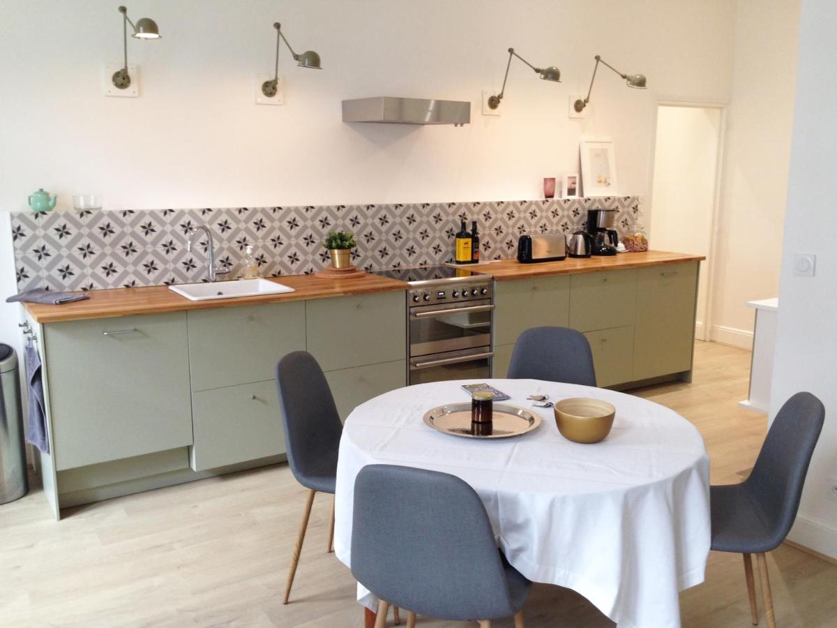 The place to be - Housity