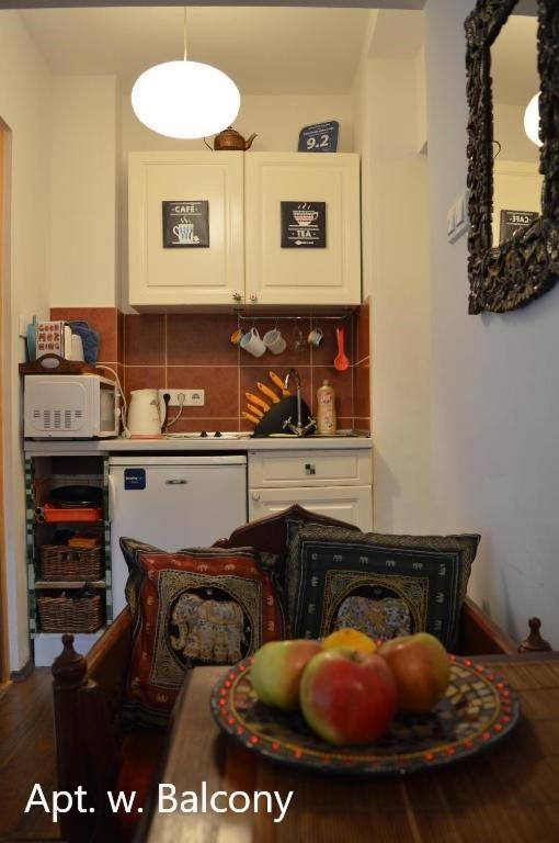 Cozy studio at the Castle - Housity