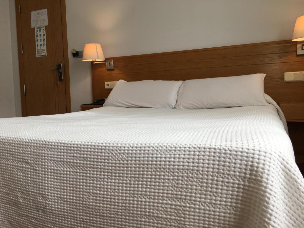 Hotel Arteixo - Housity