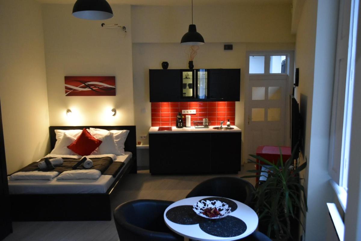 Főtér Apartmanház Szentendre - Housity