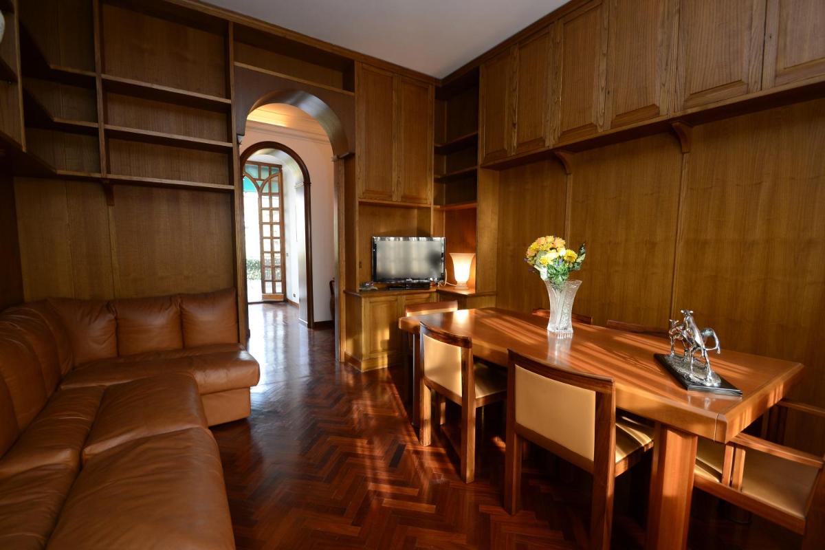 LA TERRAZZA PARCO DEGLI ACQUEDOTTI - Housity