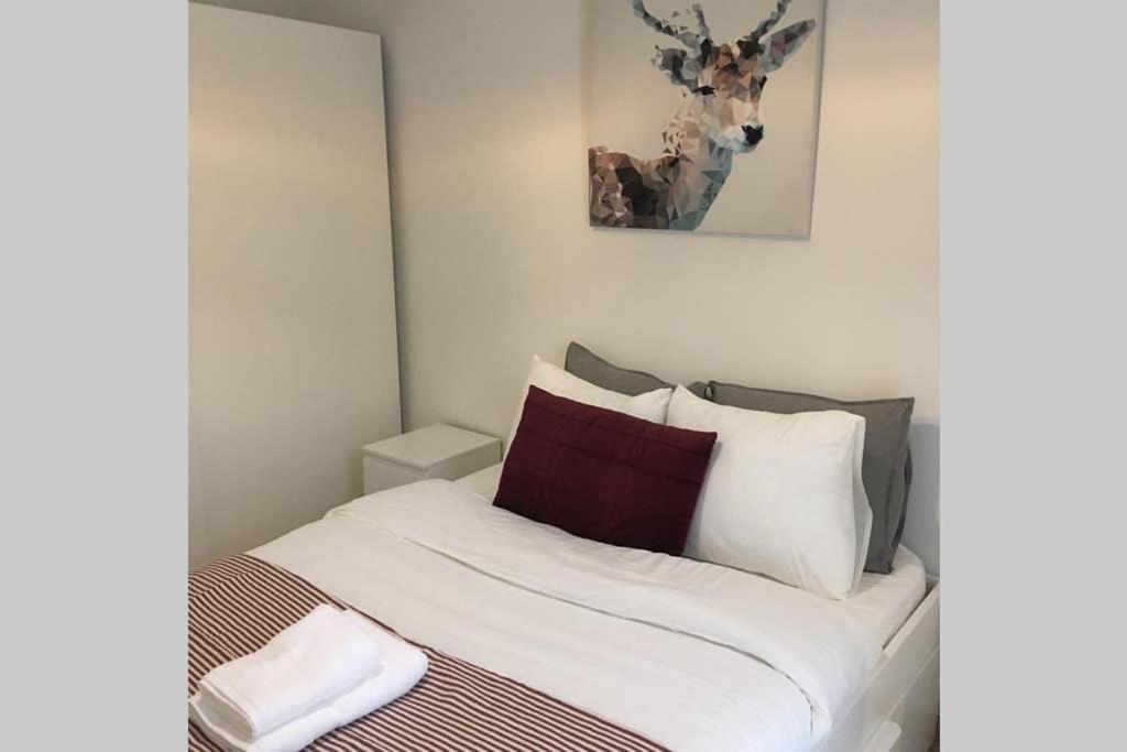 Trendy New and large 3 Beds (90m2) in City Center - Housity