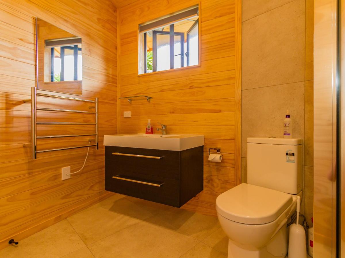 Suitetrails - The Snowglobe - Ohakune Modern Yurt Style Chalet