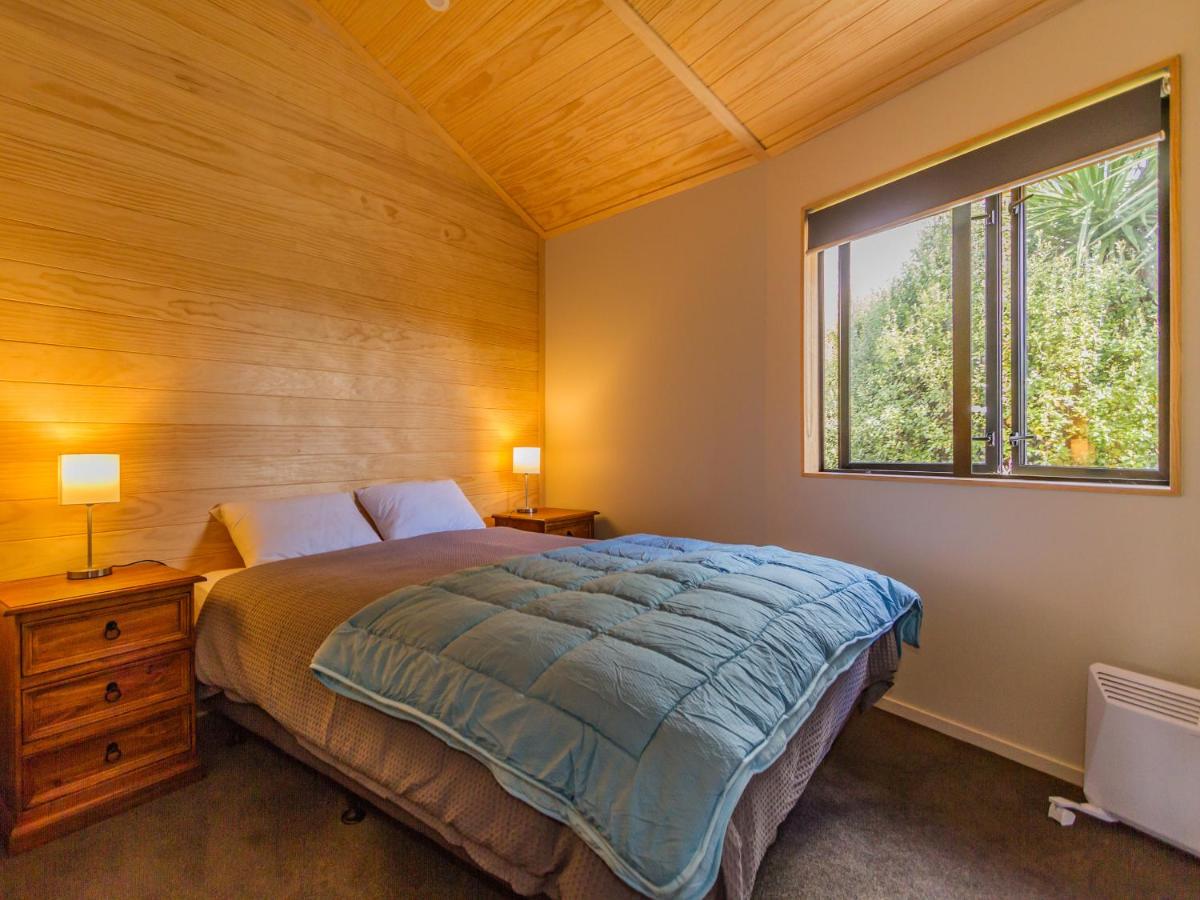 Suitetrails - The Snowglobe - Ohakune Modern Yurt Style Chalet