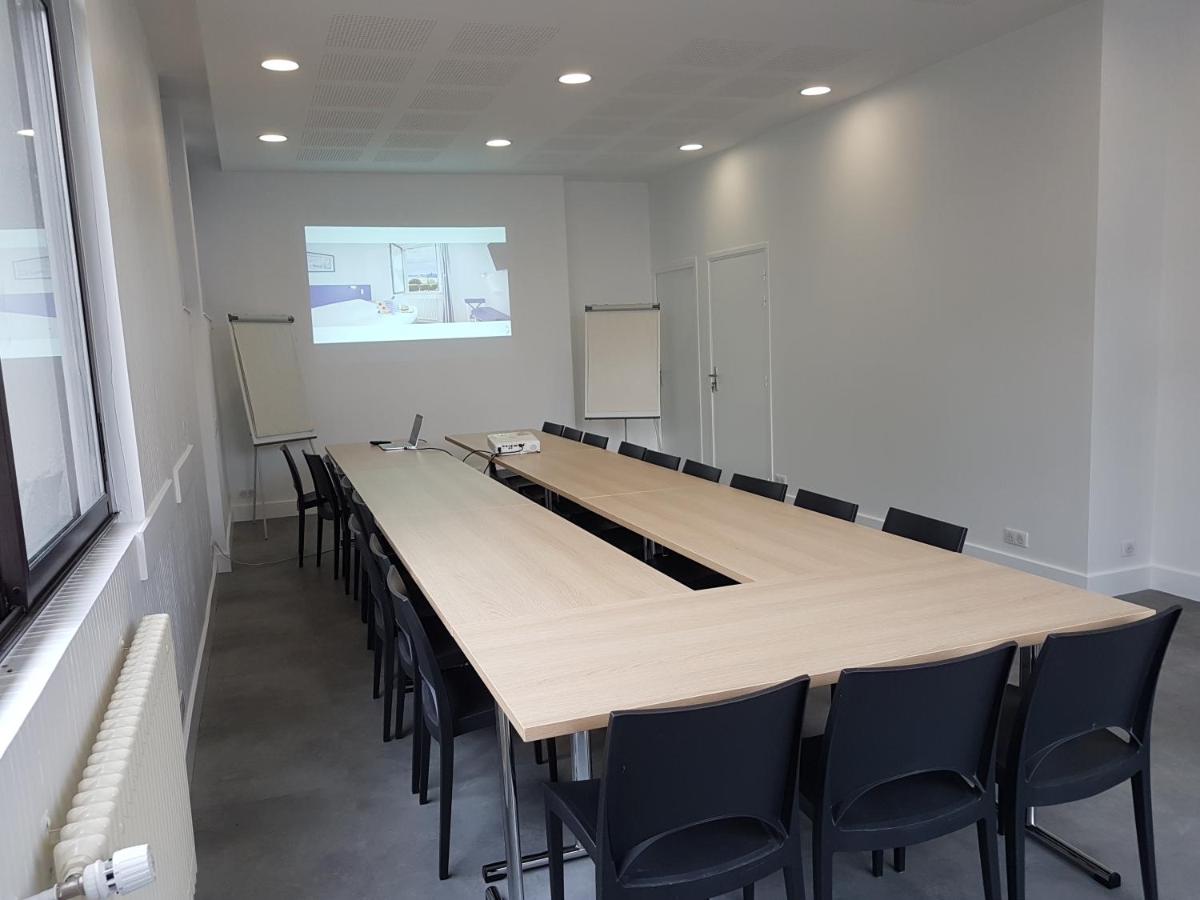 Espace de conférence ou salle de réunion dans l'établissement Hôtel Spa De La Citadelle Lorient